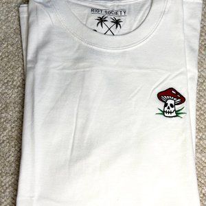 NWT RIOT SOCIETY TRIPPY MUSHROOM SKULL TEE (L)